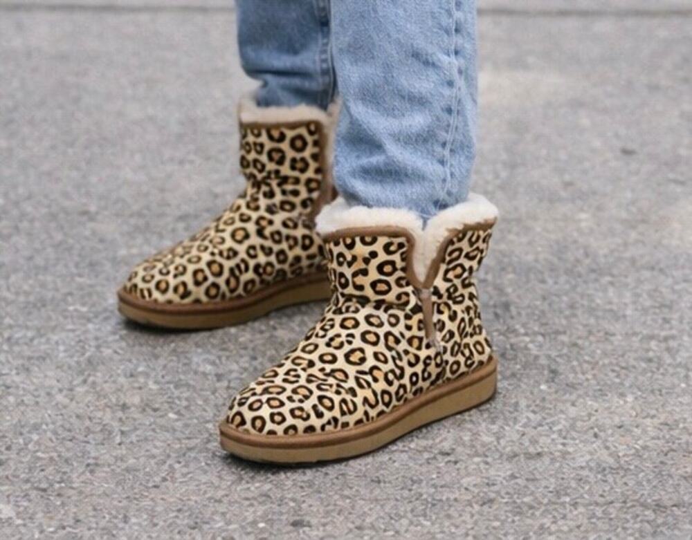 206 Collective Animal Cheetah Print Calf Hair Shearling Ankle Boots Size 11